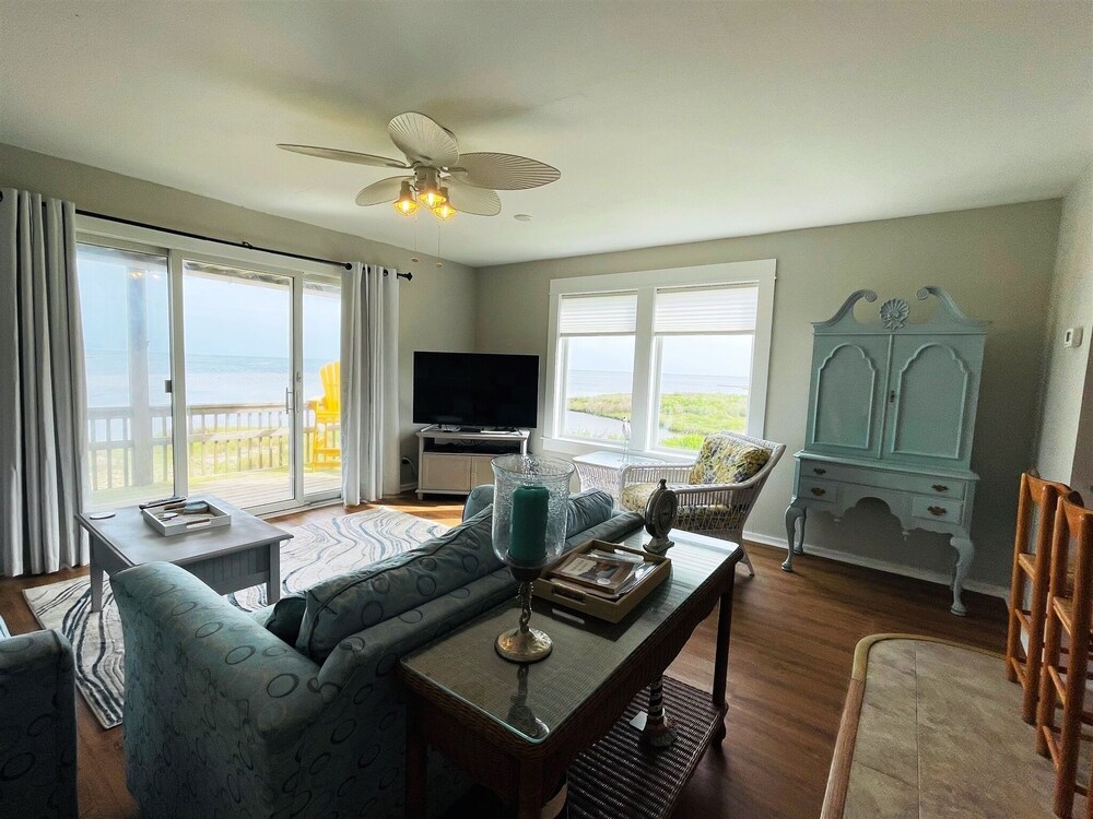 Sw 7 Sail Inn 1 Bedroom Condo by RedAwning