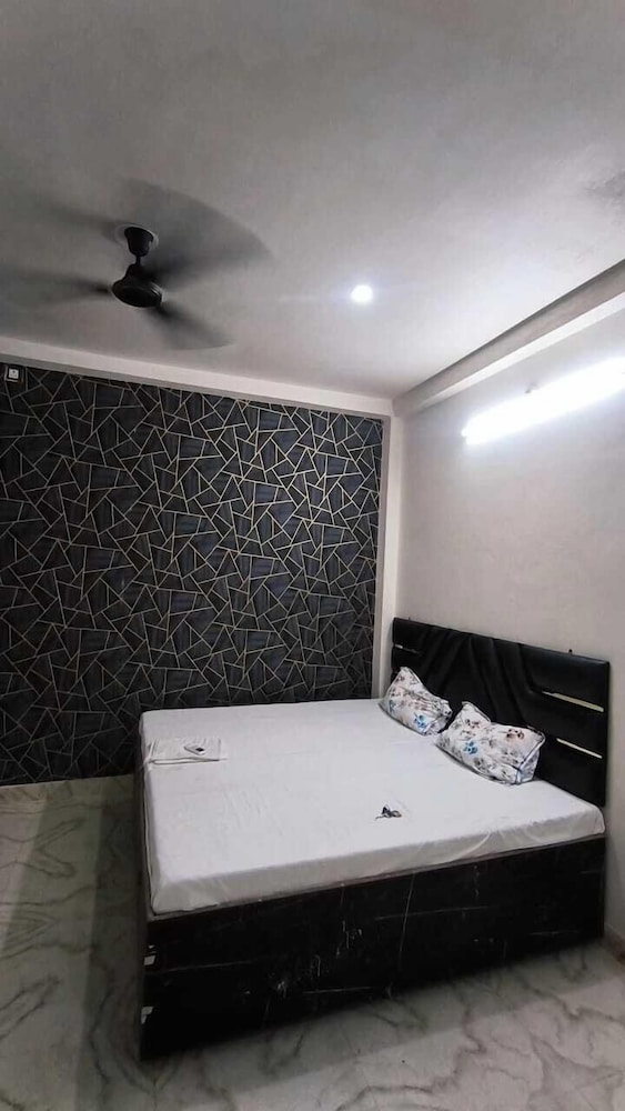 Shlok Homestay