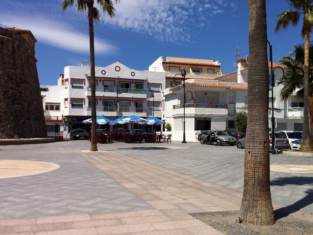 Charming Holiday Home Near Seabeach in La Cala de Mijas With Private Terrace view 3