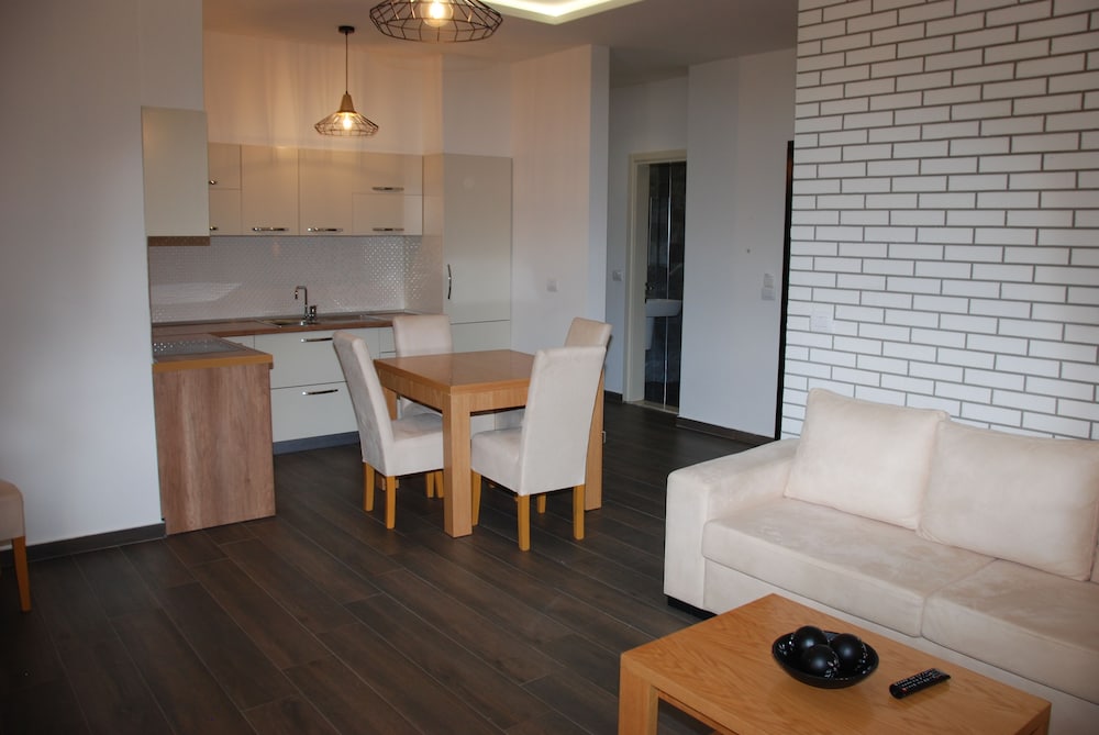 Sunrise Luxury Apartments
