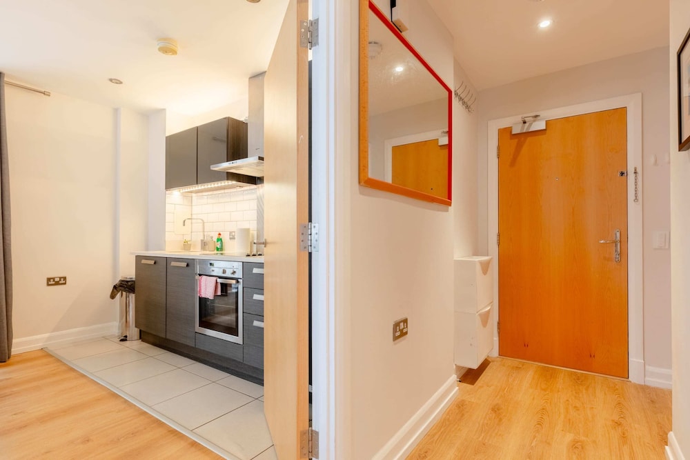 Vibrant & Inviting 1BD Flat, Heart of Haggerston!