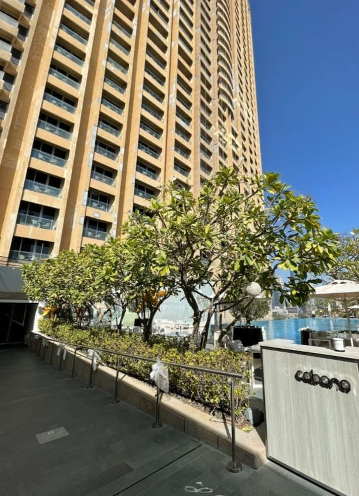 Luxury 1 bedroom at Fashion Avenue Dubai Mall Residences