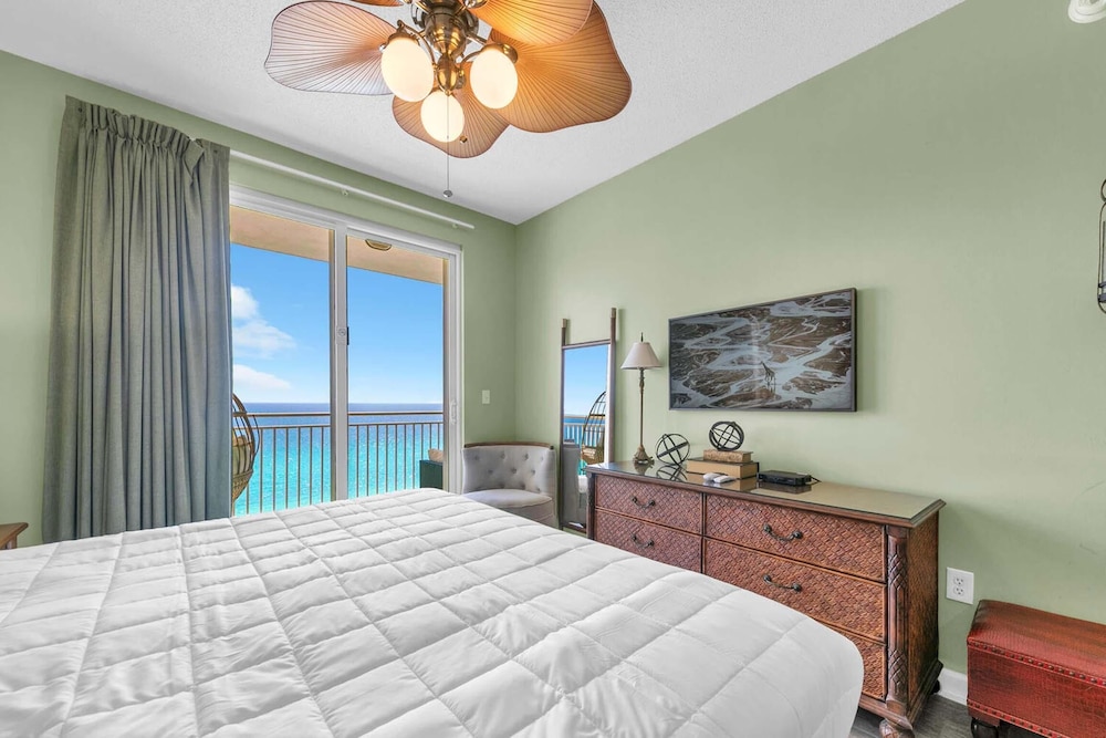 Sterling Reef 905