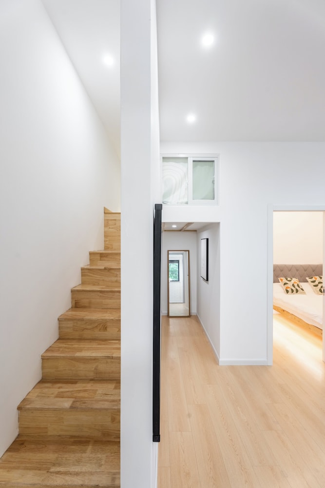 Shanghai Hills&XING 1885 Family Homestay