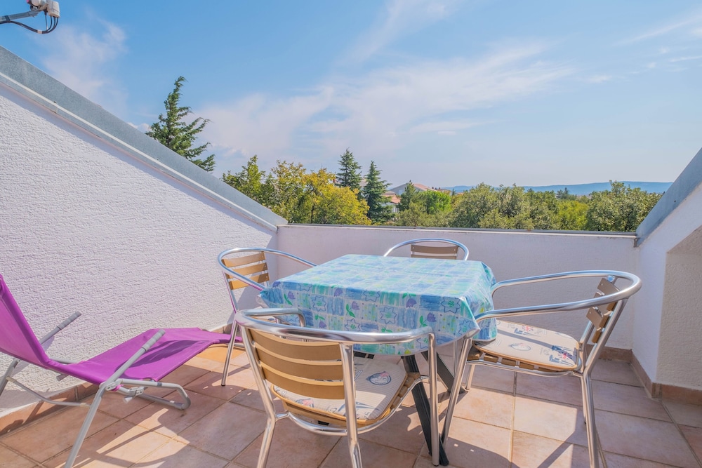 Apartment Miskic 4