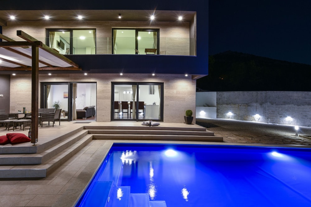 Villa Royal Promons Zadarvillas view 3