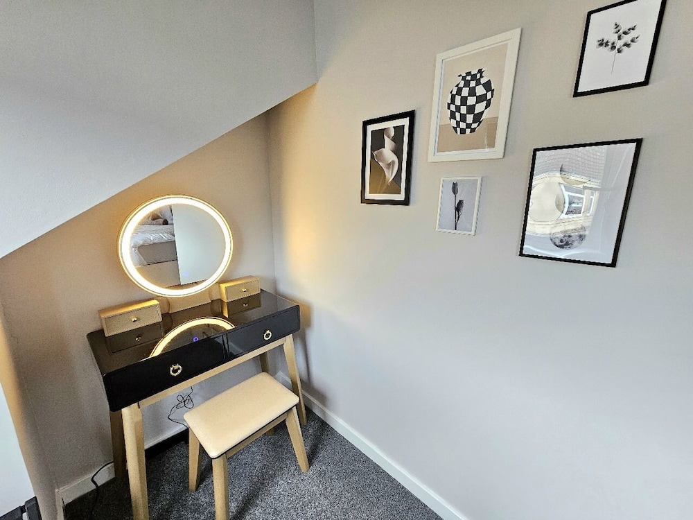 Warm & Cosy Home in Glasgow