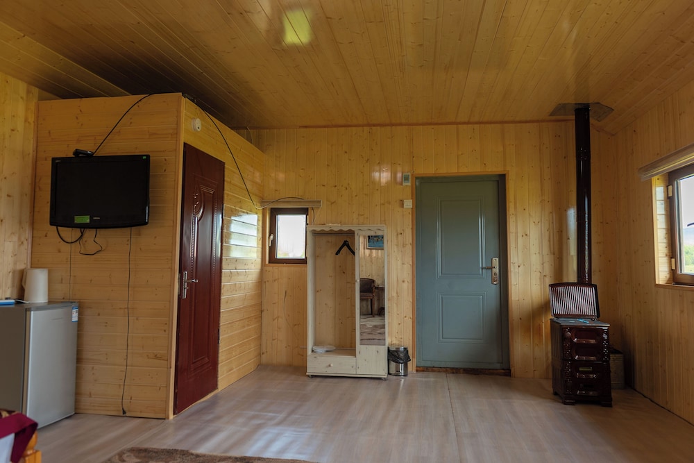 Dalai Eej Resort - Inside Khuvsgul Lake National Park