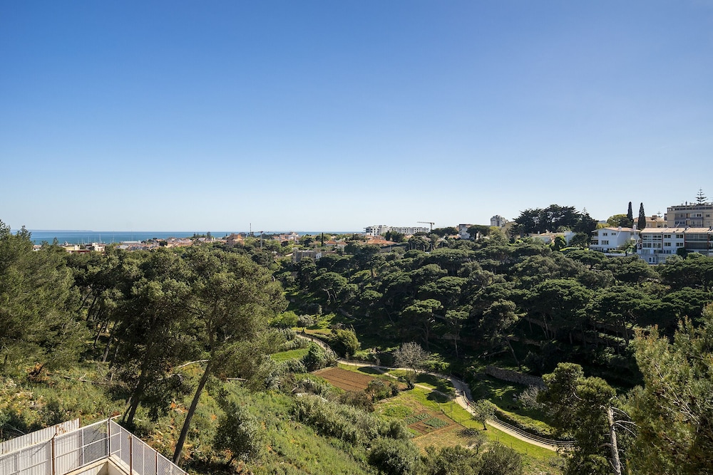 Perfect Family Hideout Residence W/Ac & 4Br + 5Ba