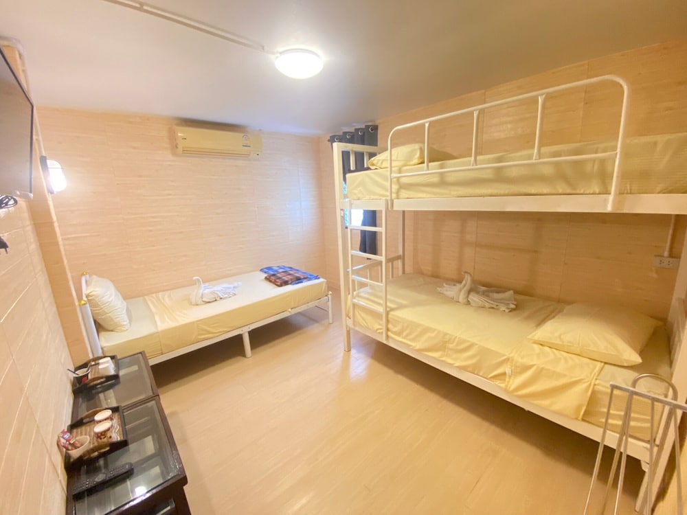 Steve Lady Hostel - Image 3