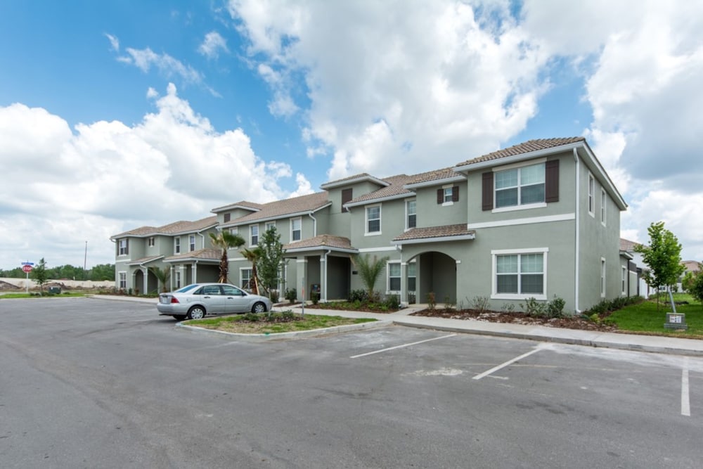 Storey Lake 3067 - Image 1