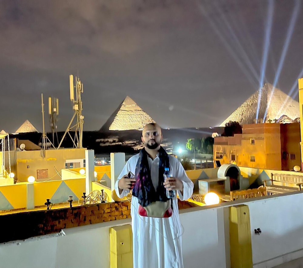 Basha Pyramids INN