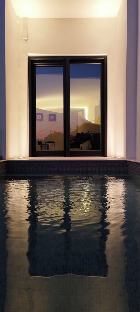 Artium Villa with Pool hosted by K&K photo 5