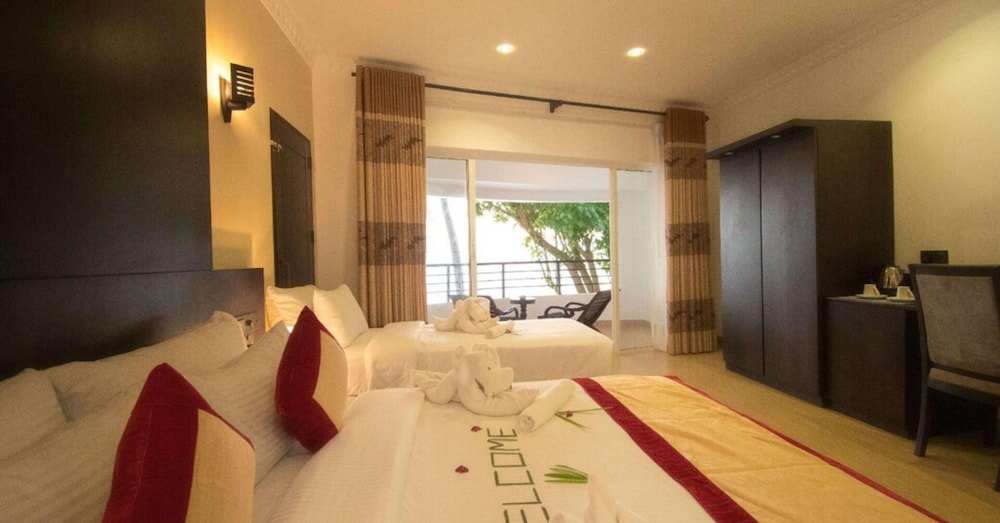 Manara Beach Resort