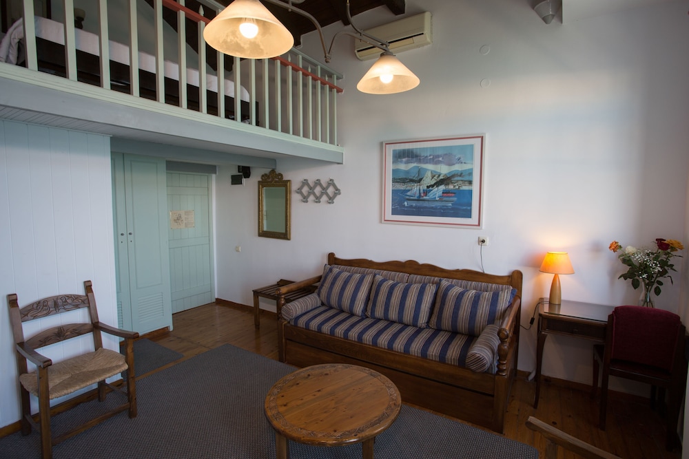Nostos Hotel 31