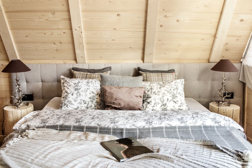 Luxury Chalet Villa Gorsky Hanco view 3