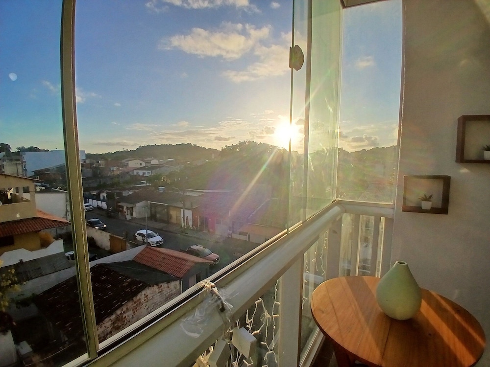 Apt w/ Balcony Near the Beach in Ilheus Rpd0301