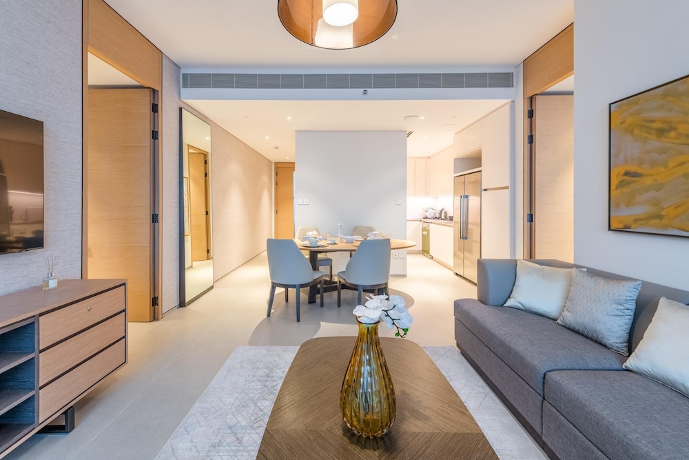 Luxury Marina View Apartment in Address JBR