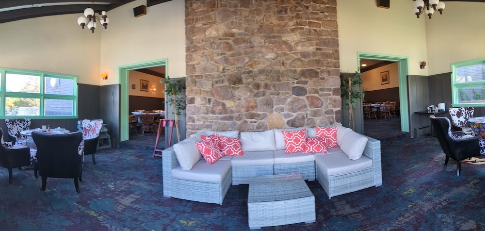 The Lodge Luxury Resort At Lake Harmony - Property Image 15