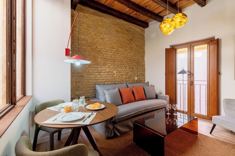 One&Lux Casa Barrabas