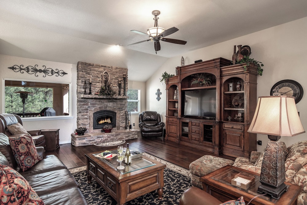 Mountain Soiree by Ruidoso Vacation Rentals
