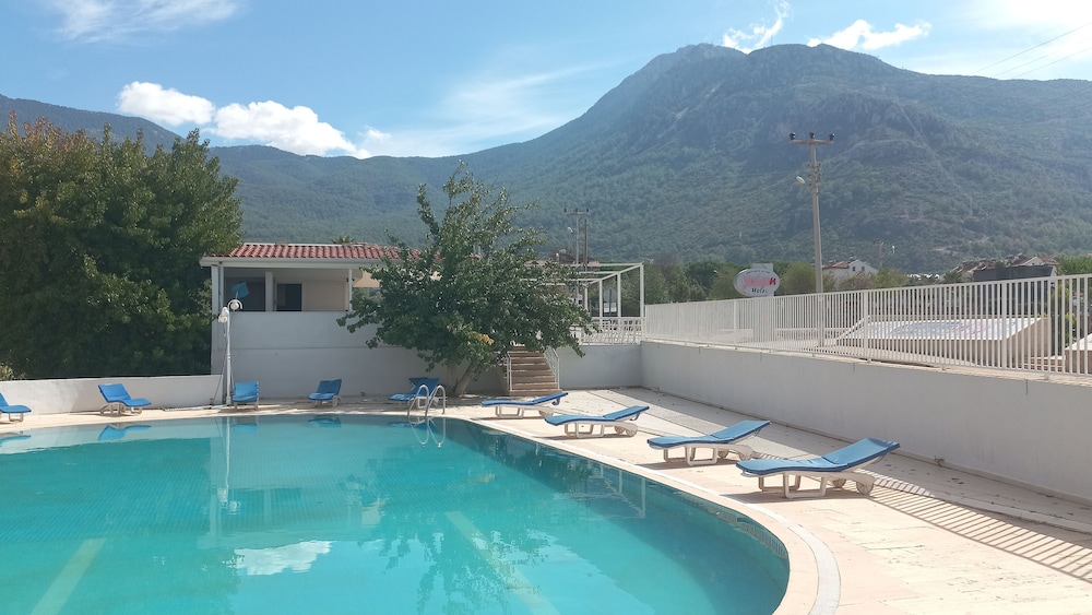 Mediterranean Apart Otel - Image 18
