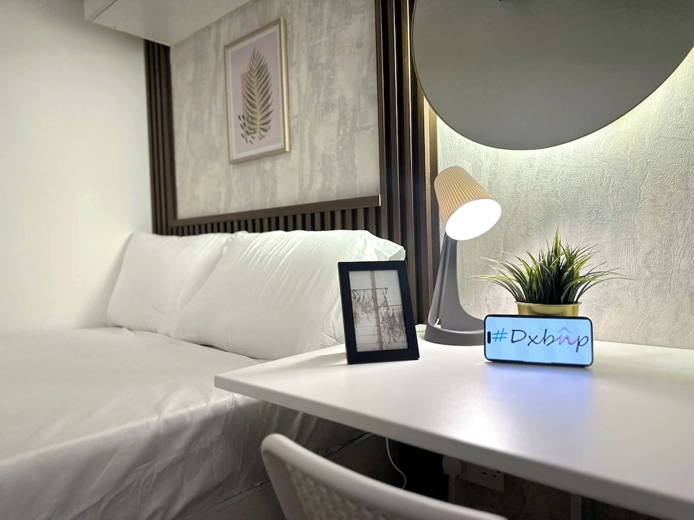 Urban Oasis Partition Room in Al Barsha1