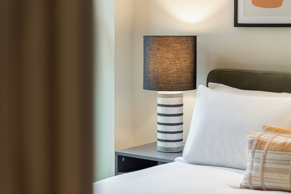 Luxury flats near Big Ben and London Eye