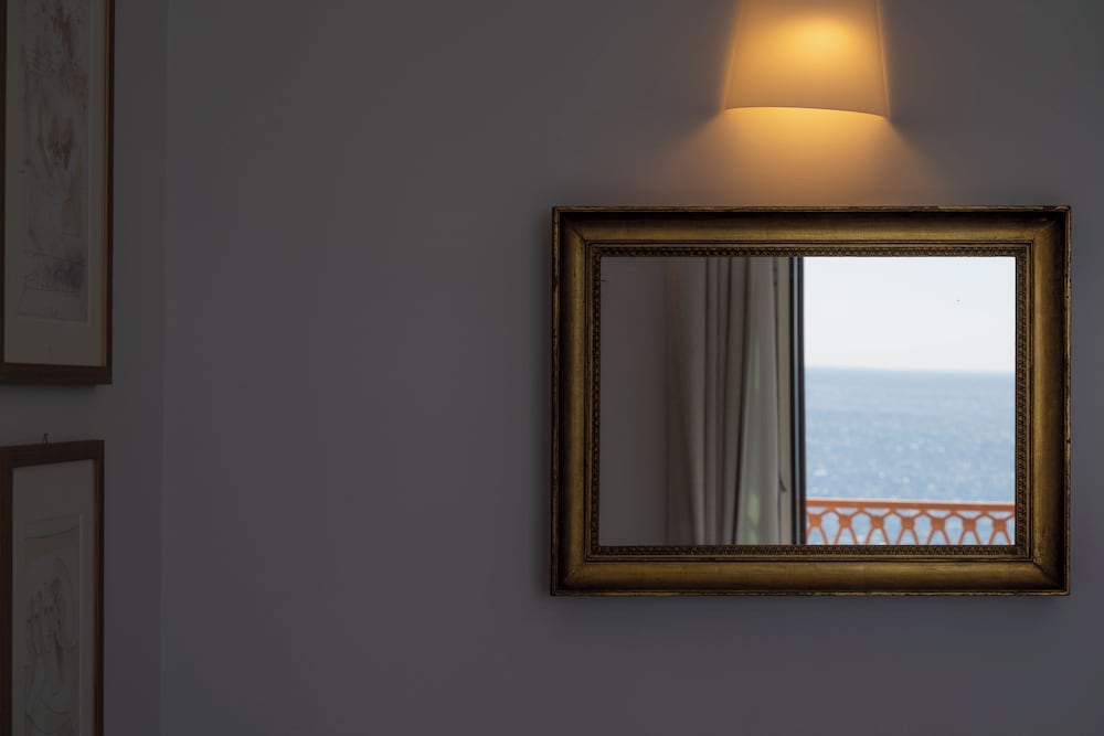 ABBRACCIO Amalfi Boutique Retreat