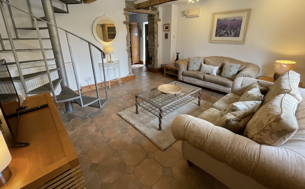 Chestnut Farm Holiday Cottages
