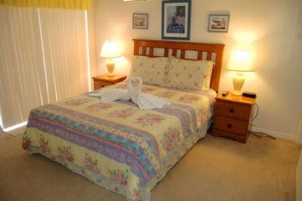 Ref 23 Amazing 4 Bed Villa With own Pool and hot tub view 3