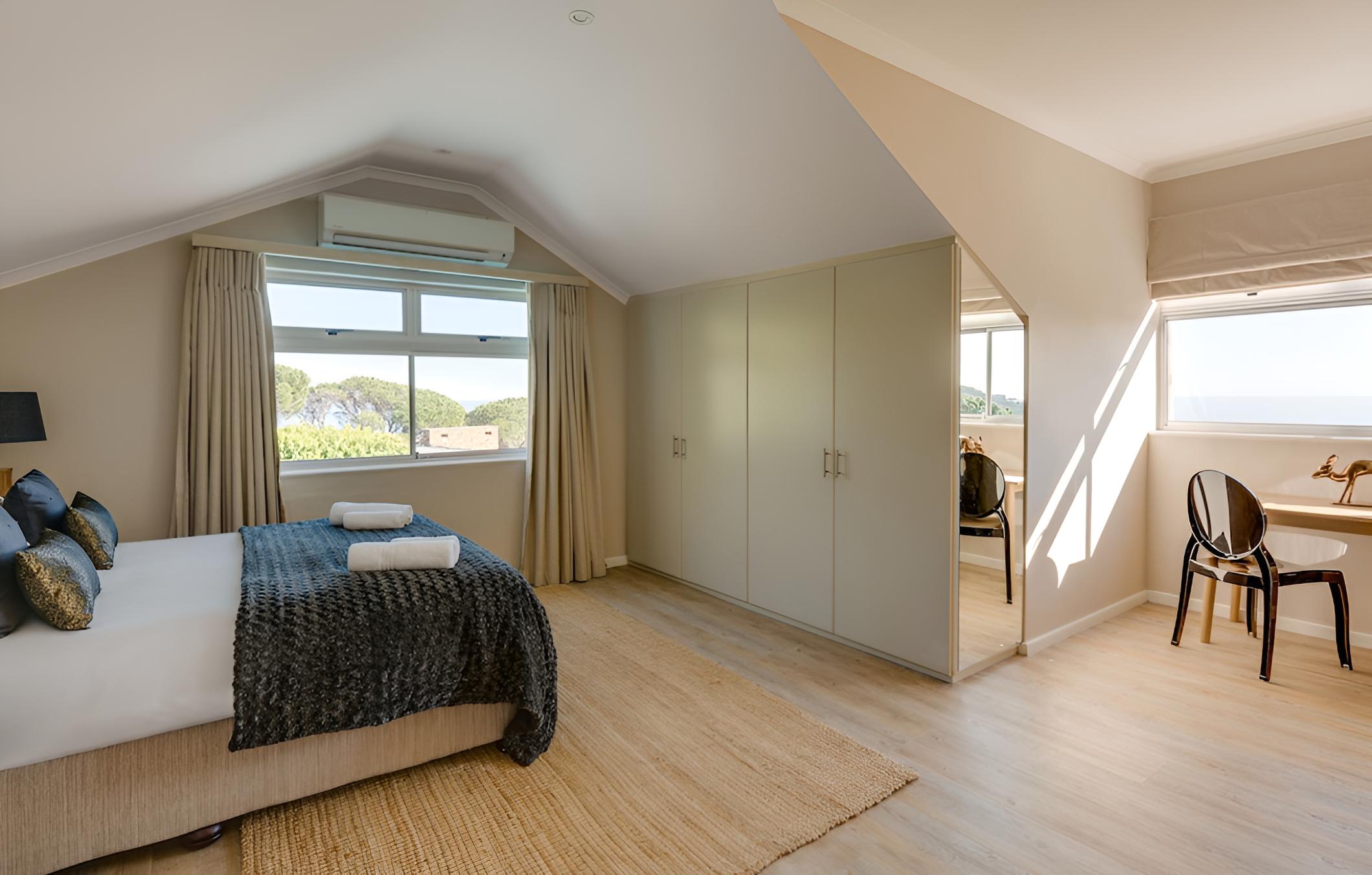 15 Woodford