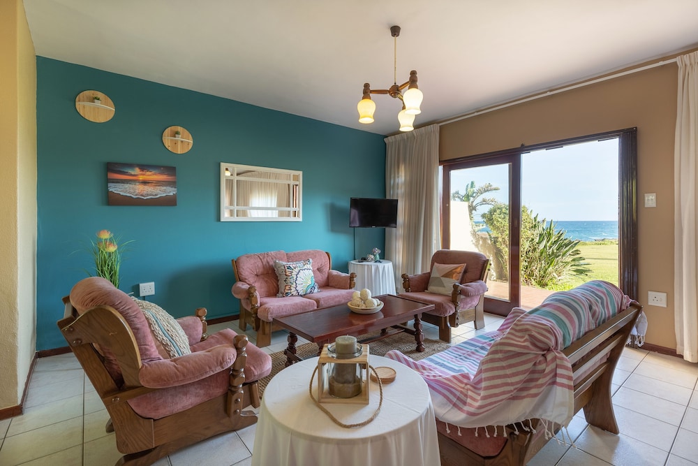 Port Edward Ocean View Duplex view 4
