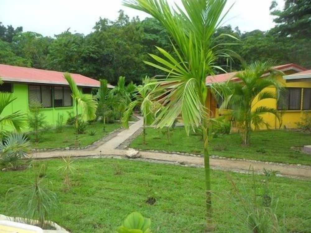 Aiyana Lodge