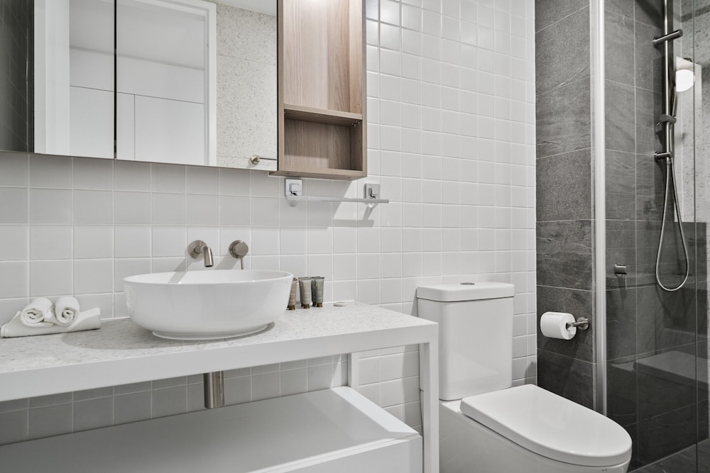 Chic Studio Stay Near Cafes and Coastline