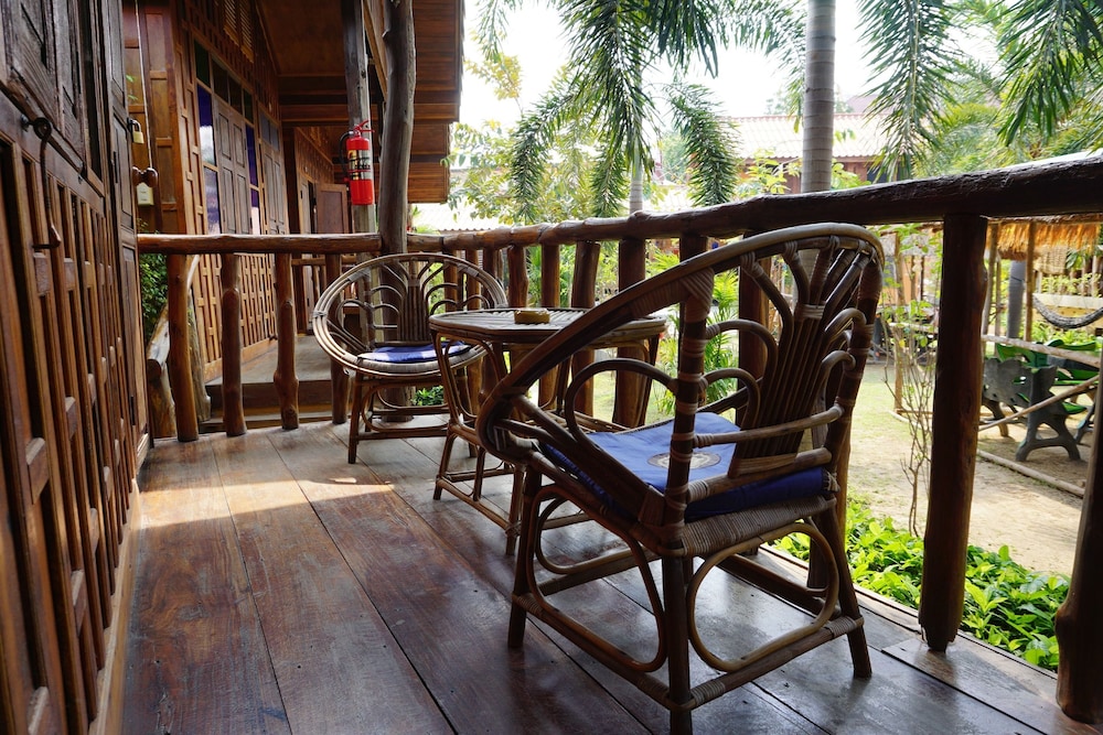 J&J Guesthouse