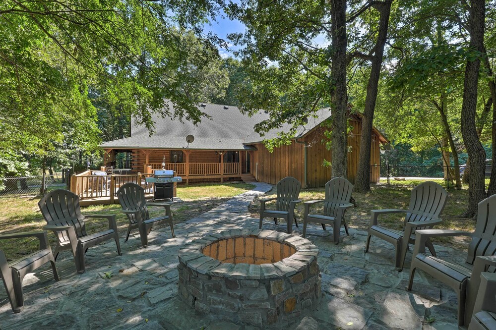 Country Cabin w/ Wraparound Deck & Views!