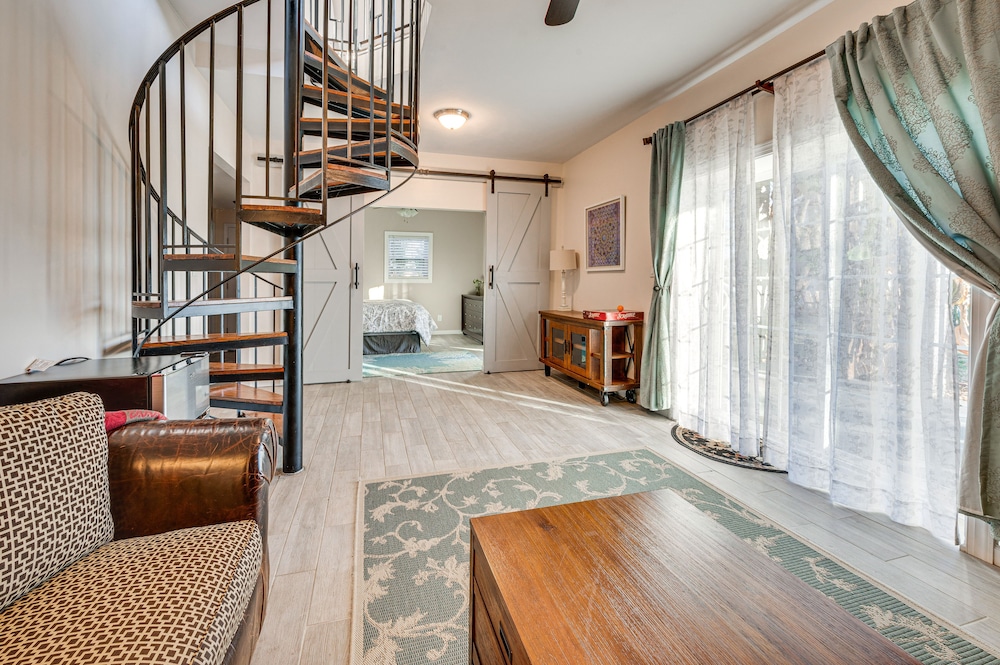 Mooresville Vacation Rental - Walk to Lake Norman! view 5
