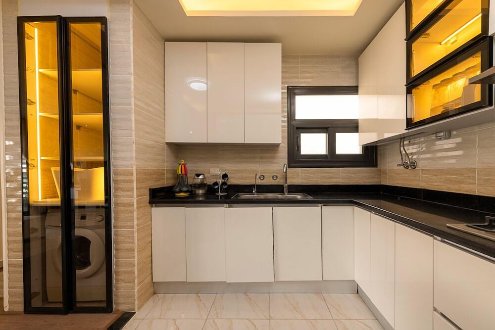 Madinaty Modern 3BR with Garden Views