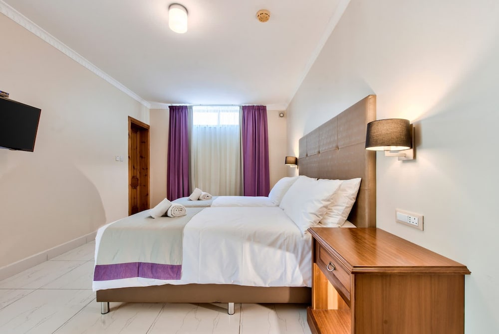 Villa Sardinella-5 Bedroom Villa With Private Pool