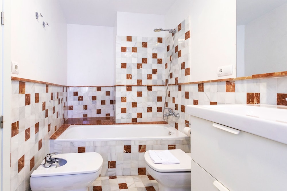 Amazing 4BD Duplex With Terrace in Santa Cruz Abades Terrace III