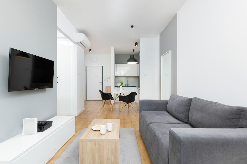 Apartment Warsaw Sławinska by Renters