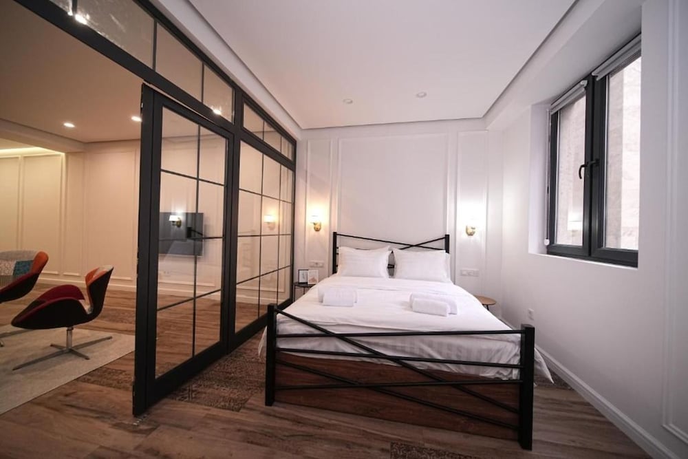 Elegant Escape on Amiryan by Sweet Home