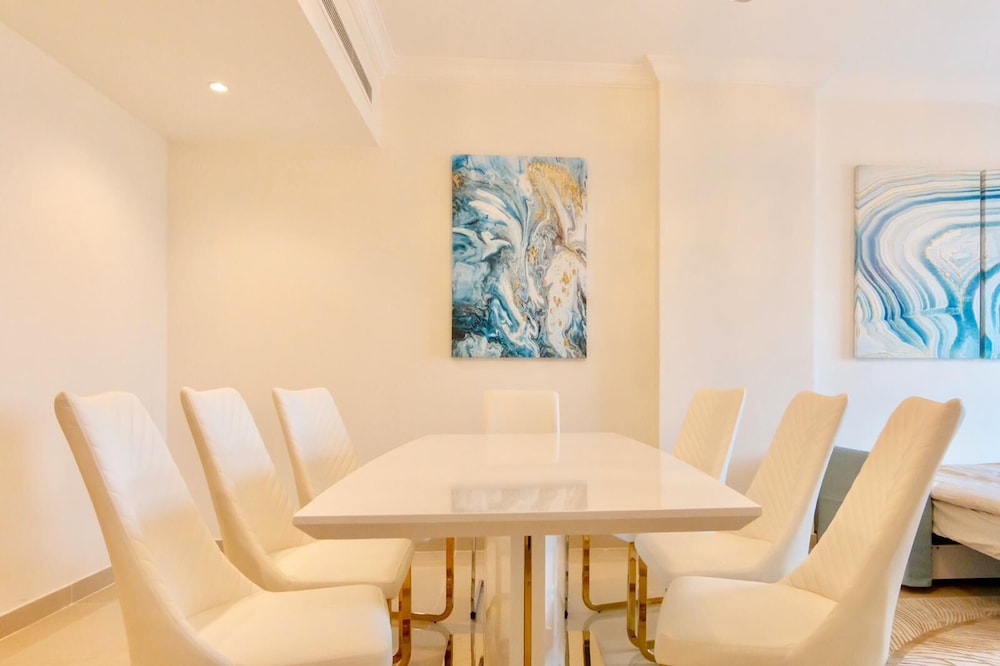 SIMPLY COMFORT Amazing BeachFront Apartments near Atlantis Waterpark