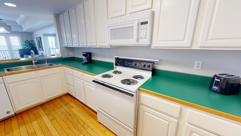 Bay View Villas 3 by Tybee Vacation Rentals
