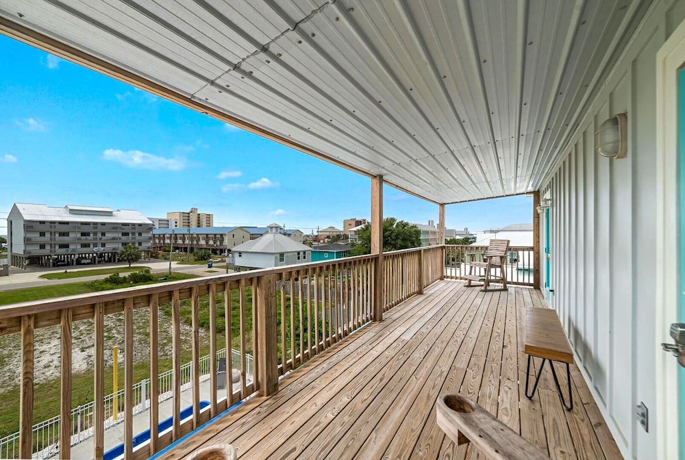 Pipedreams 333 W 4 Bedroom Home