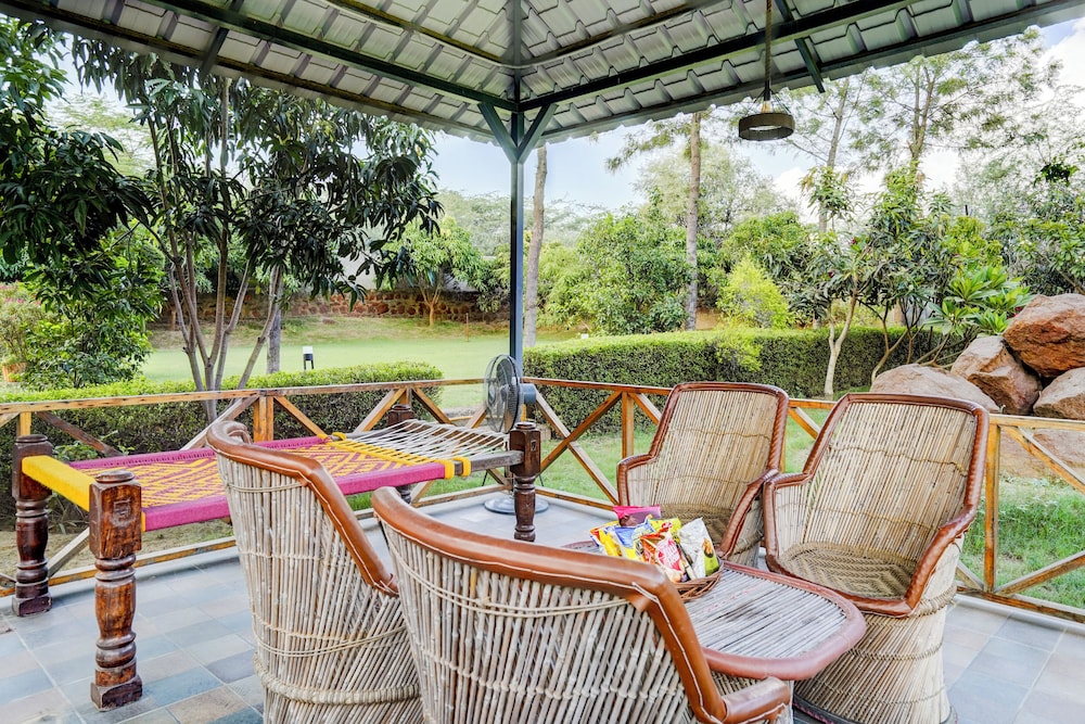 Alaya Stays Fortezza | Pet-friendly 6-BHK Farmhouse With Private Pool