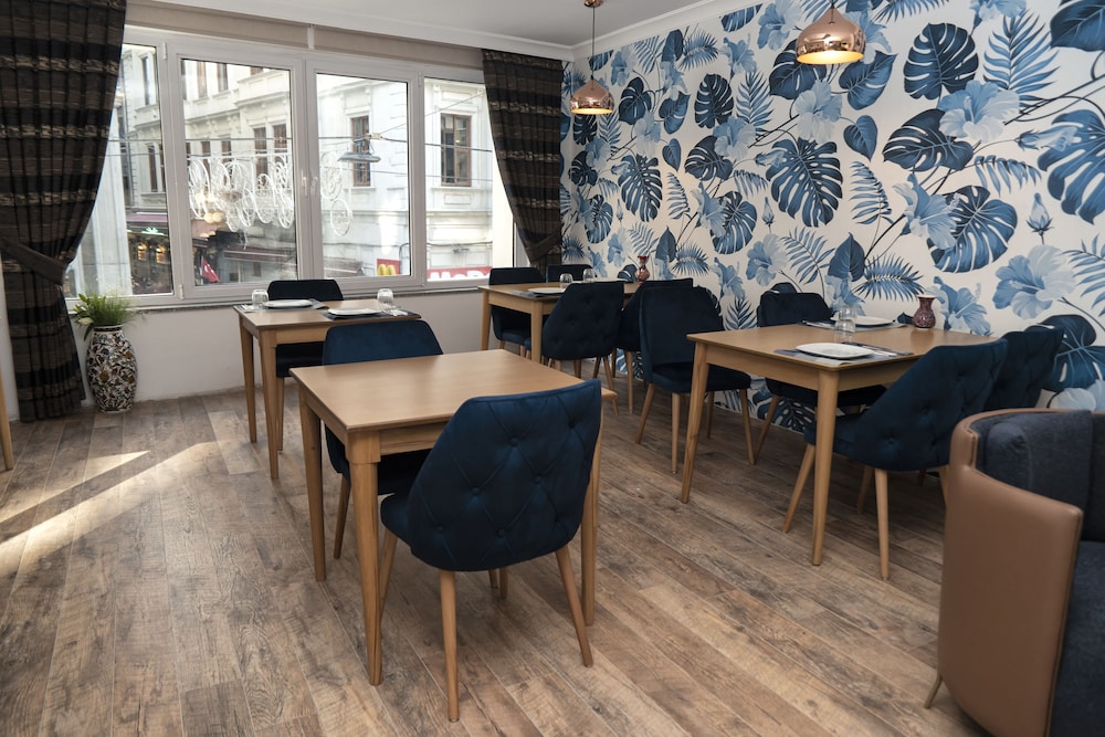 Nevi Otel & Süitler İstanbul Taksim - Image 12