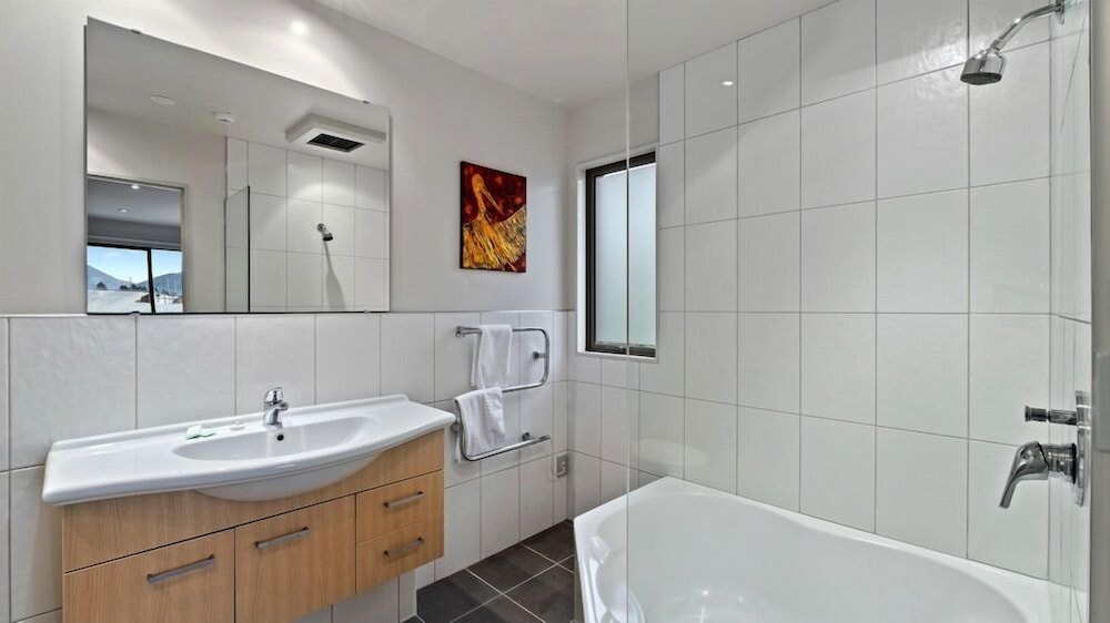 Rocky Mountain Apartment - 129-130 view 4