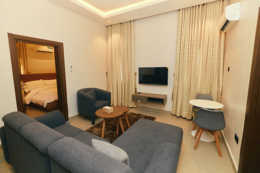 AJs Serenity Suites